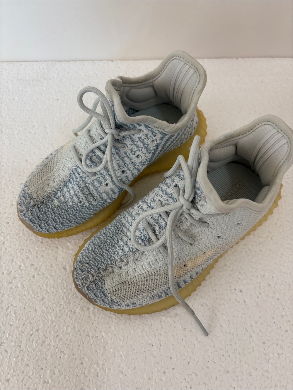 NWOT! Yeezy Adidas Boost Kids Youth Unisex Sneakers